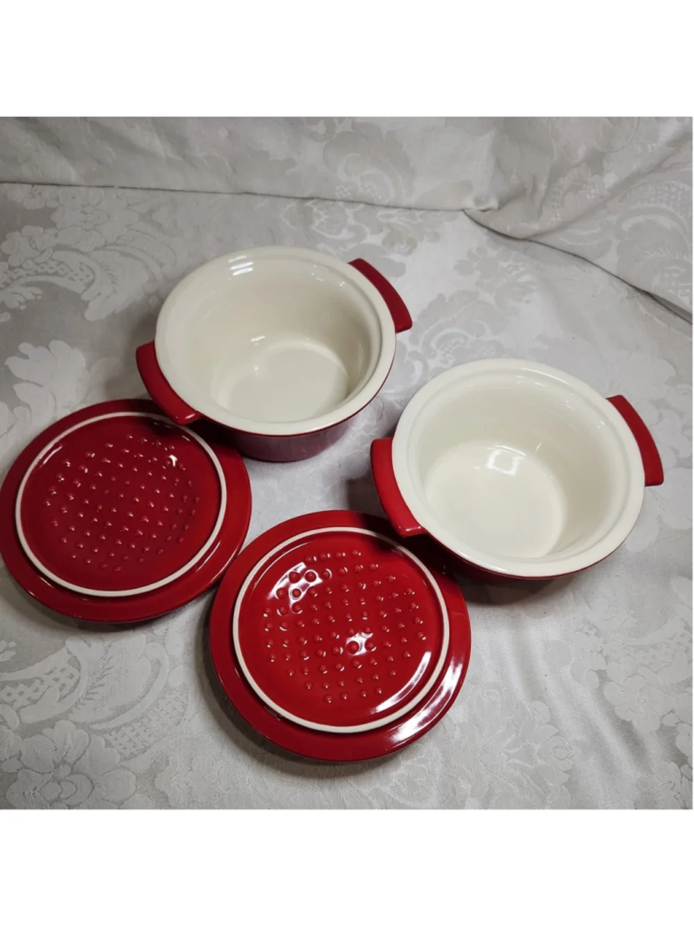 2 Mini CUISINART RED CERAMIC BAKEWARE Casseroles Ramekins W LID 10 Oz